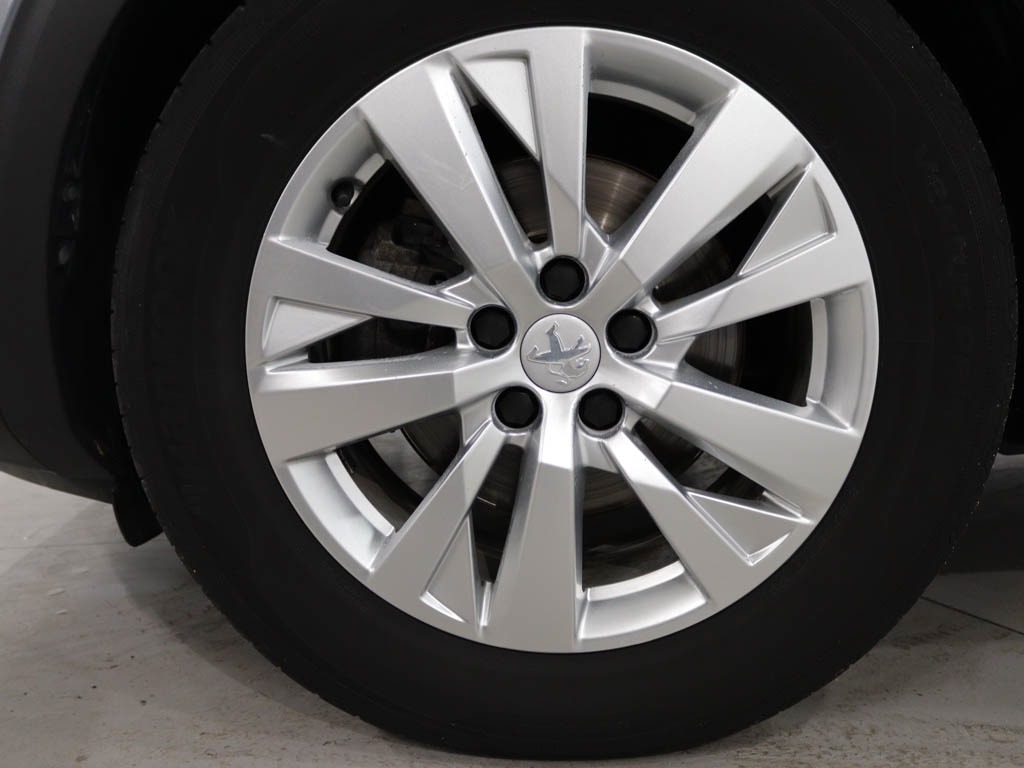peugeot-3008-2018-diesel-1560cc