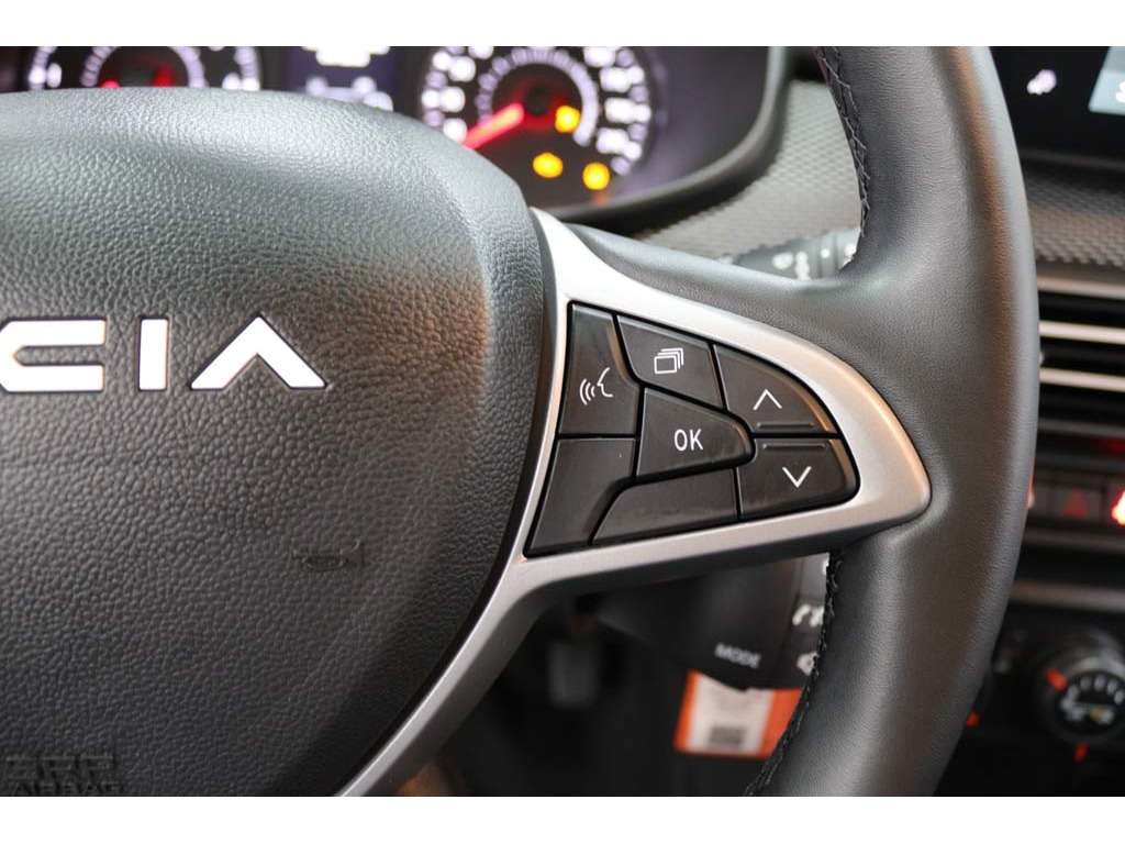 dacia-sandero-2024-gasolina-999cc