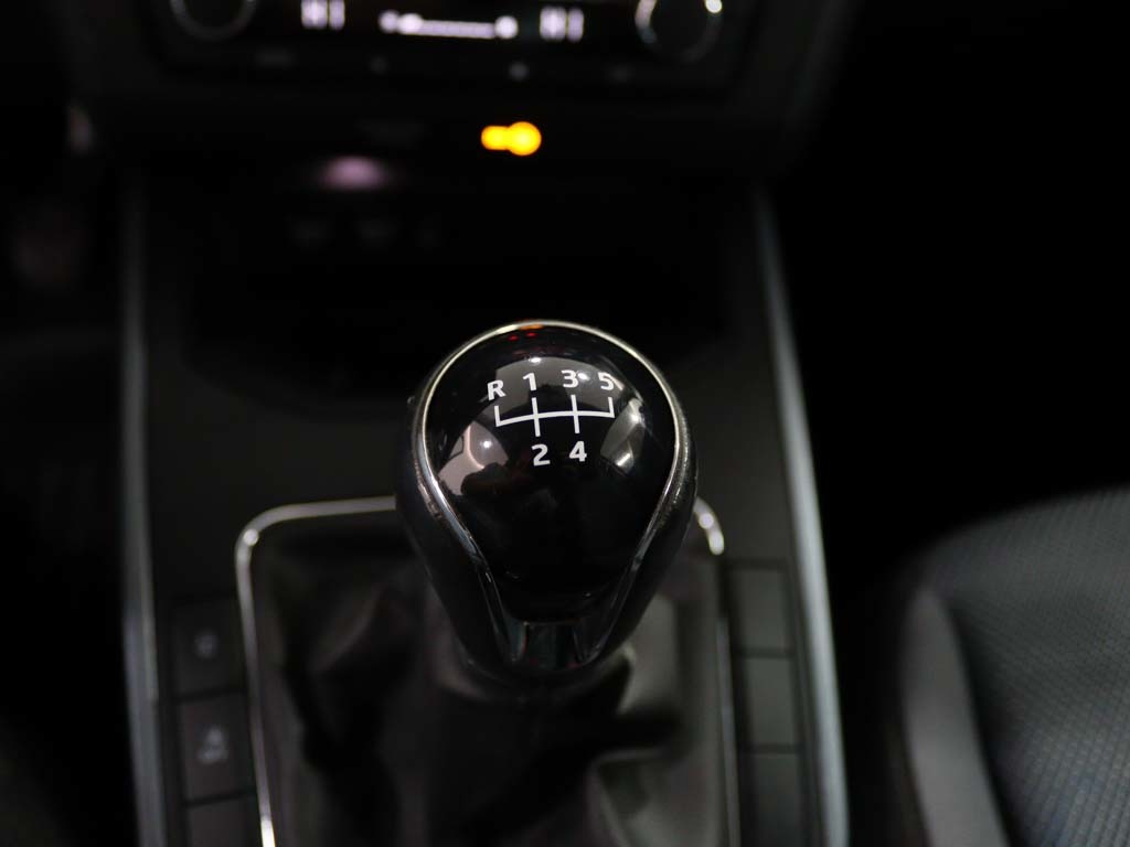 seat-arona-2018-diesel-1598cc