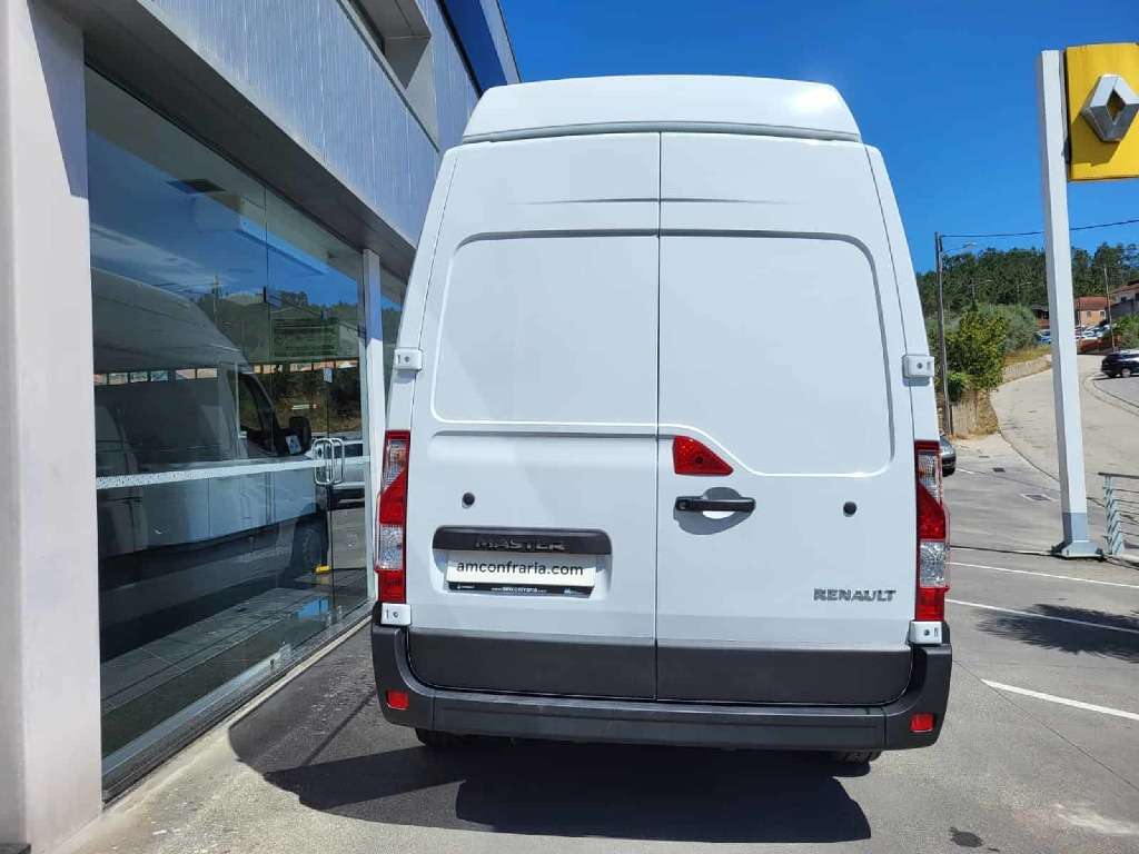 renault-master-2024-diesel-2299cc