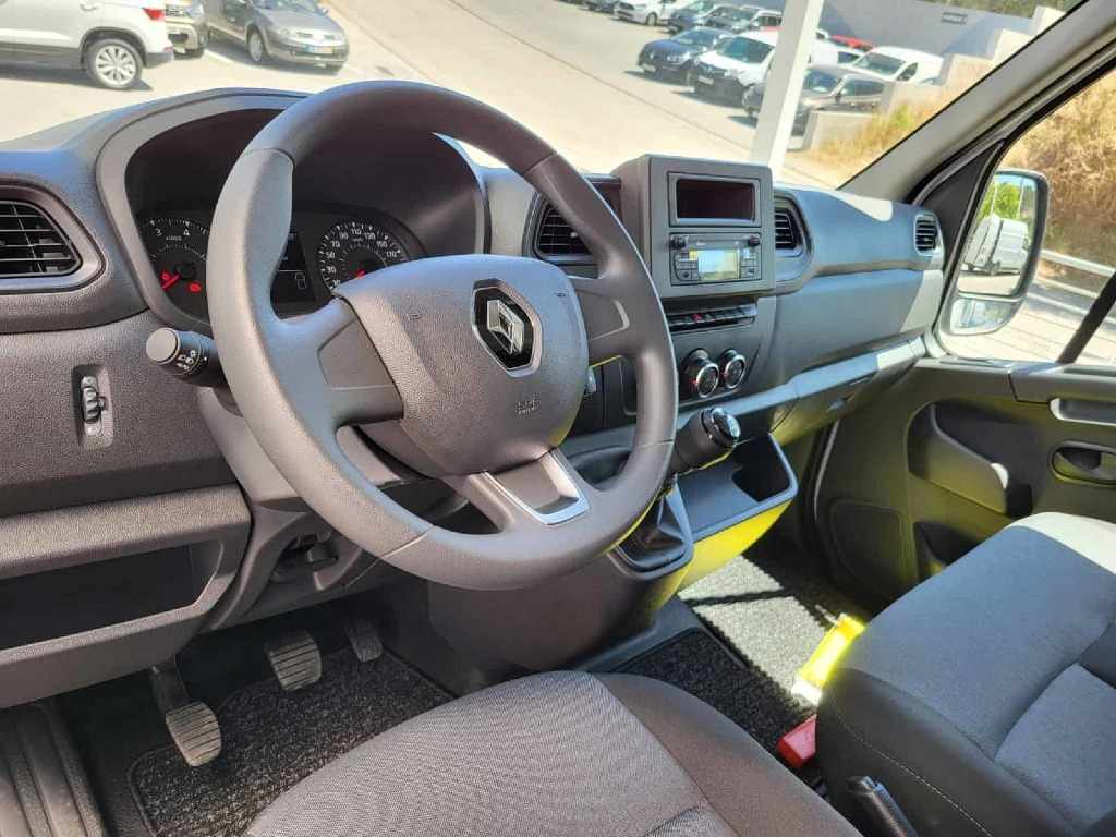 renault-master-2024-diesel-2299cc