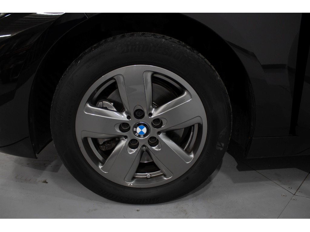 bmw-serie-1-2023-diesel-1499cc