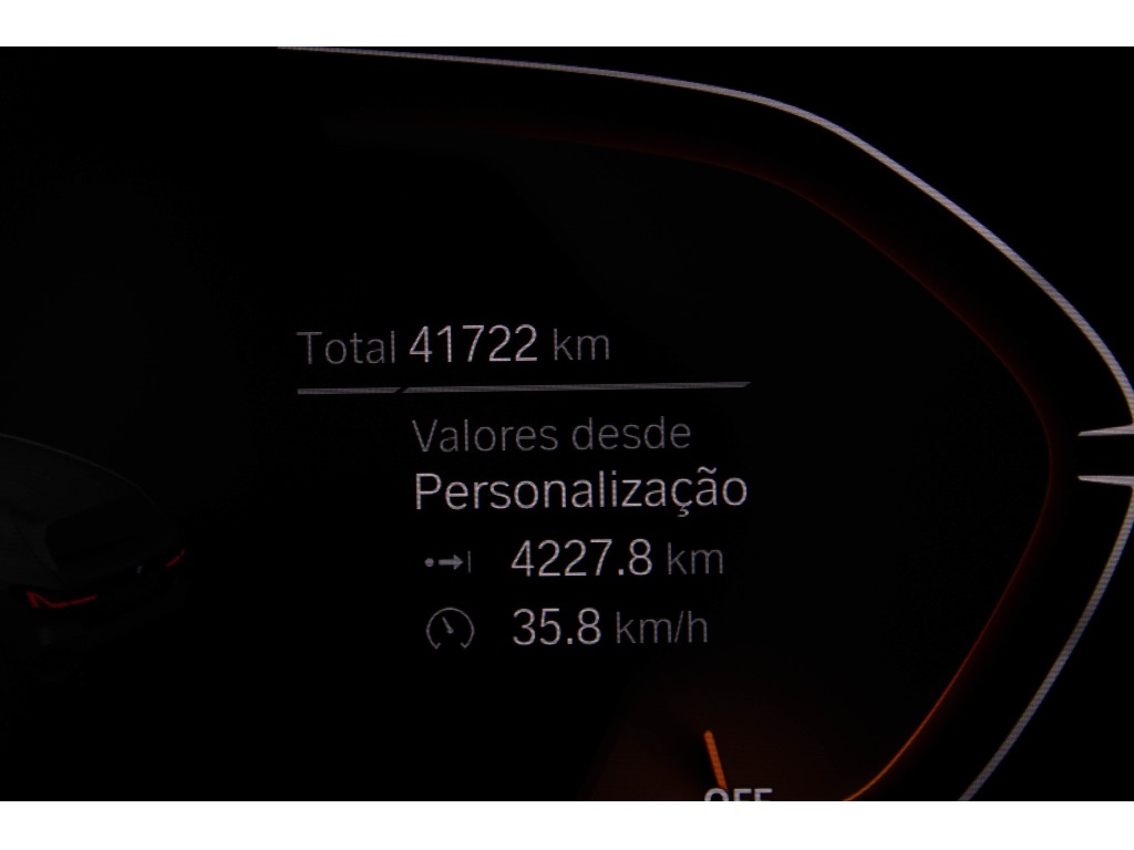 bmw-serie-1-2023-diesel-1499cc