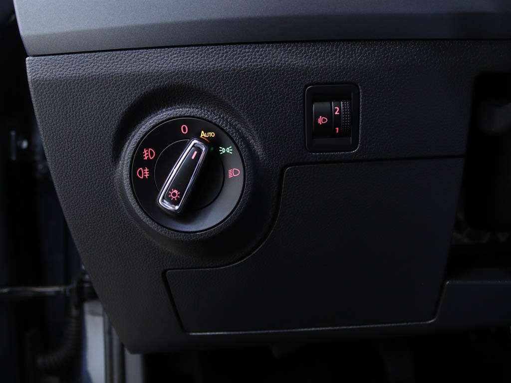 seat-arona-2019-diesel-1598cc