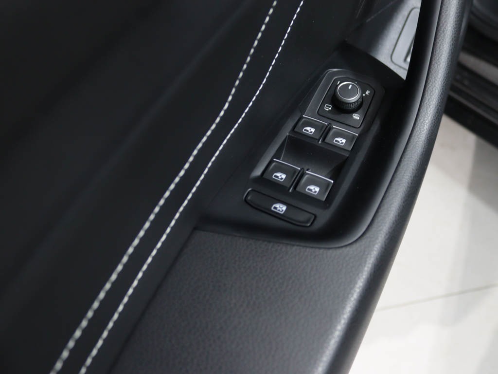 volkswagen-arteon-2024-diesel-0cc