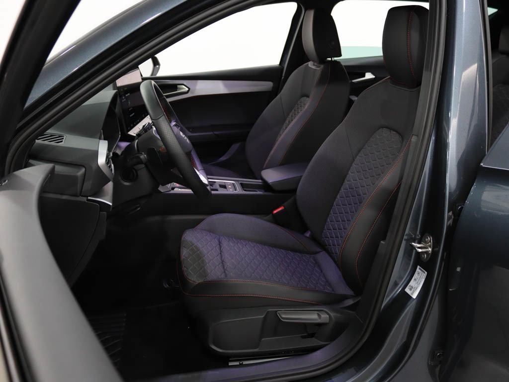 seat-leon-2025-hibrido-1498cc