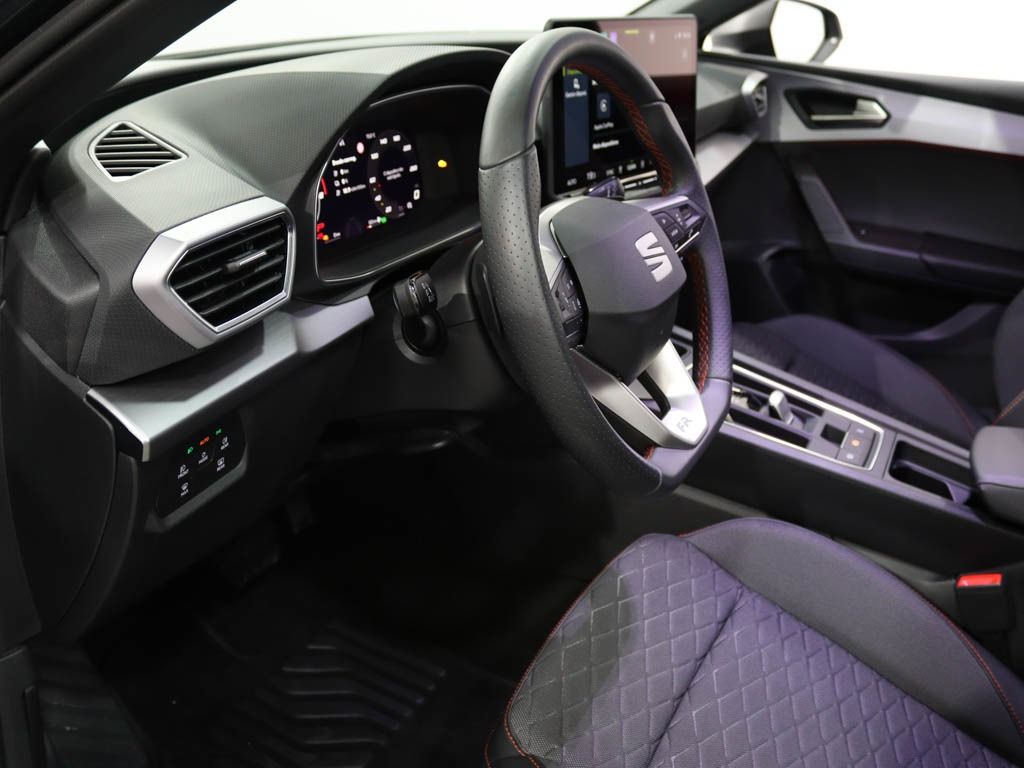 seat-leon-2025-hibrido-1498cc