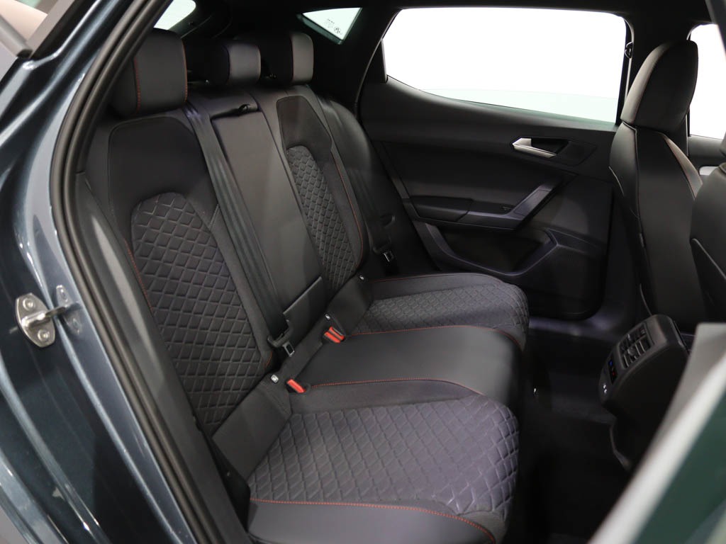 seat-leon-2025-hibrido-1498cc
