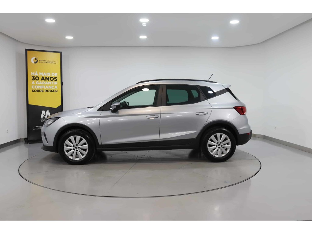 seat-arona-2023-gasolina-999cc