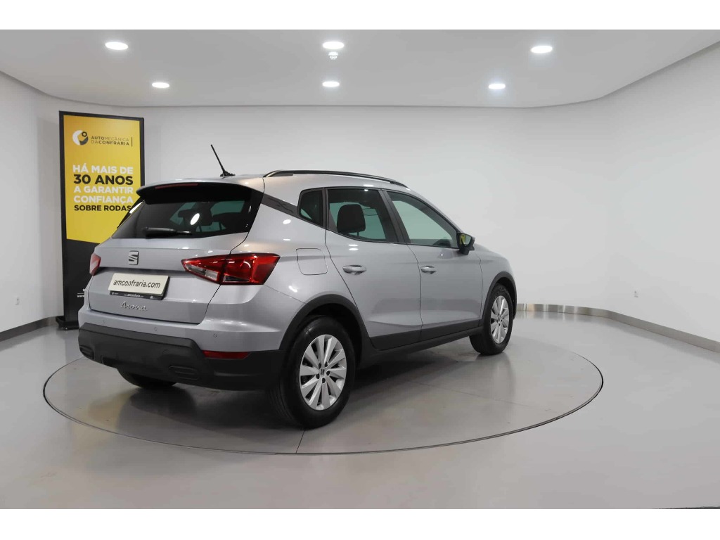 seat-arona-2023-gasolina-999cc