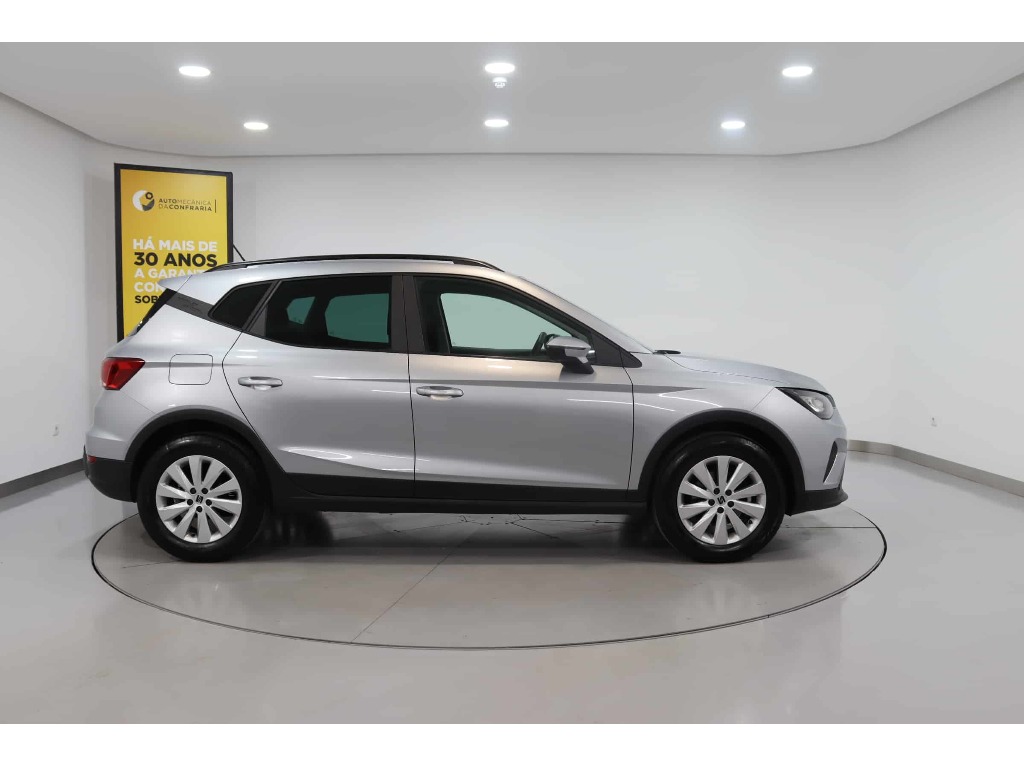 seat-arona-2023-gasolina-999cc