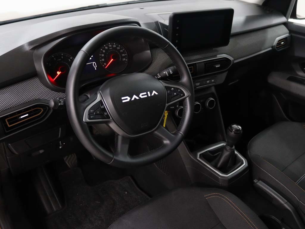 dacia-sandero-2024-gasolina-999cc