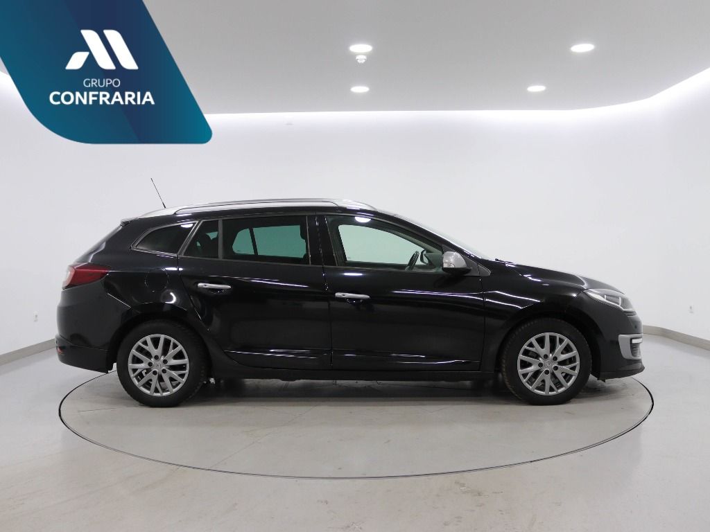 renault-megane-sport-tourer-2014-diesel-1461cc