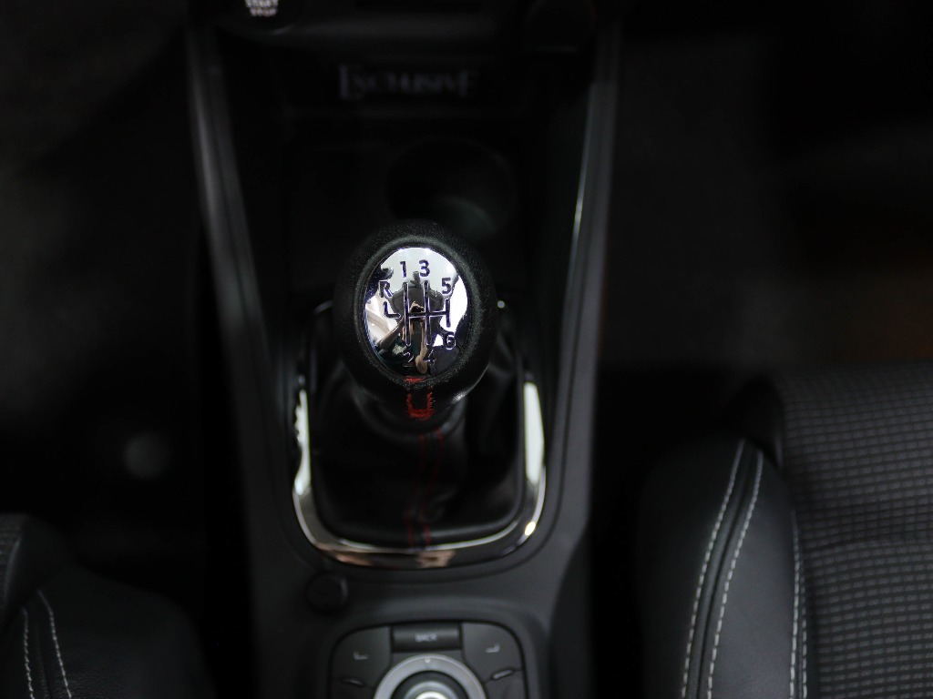 renault-megane-sport-tourer-2014-diesel-1461cc