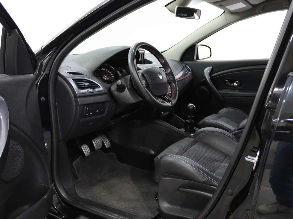 renault-megane-sport-tourer-2014-diesel-1461cc