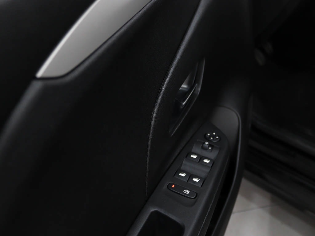 opel-corsa-2025-gasolina-1199cc