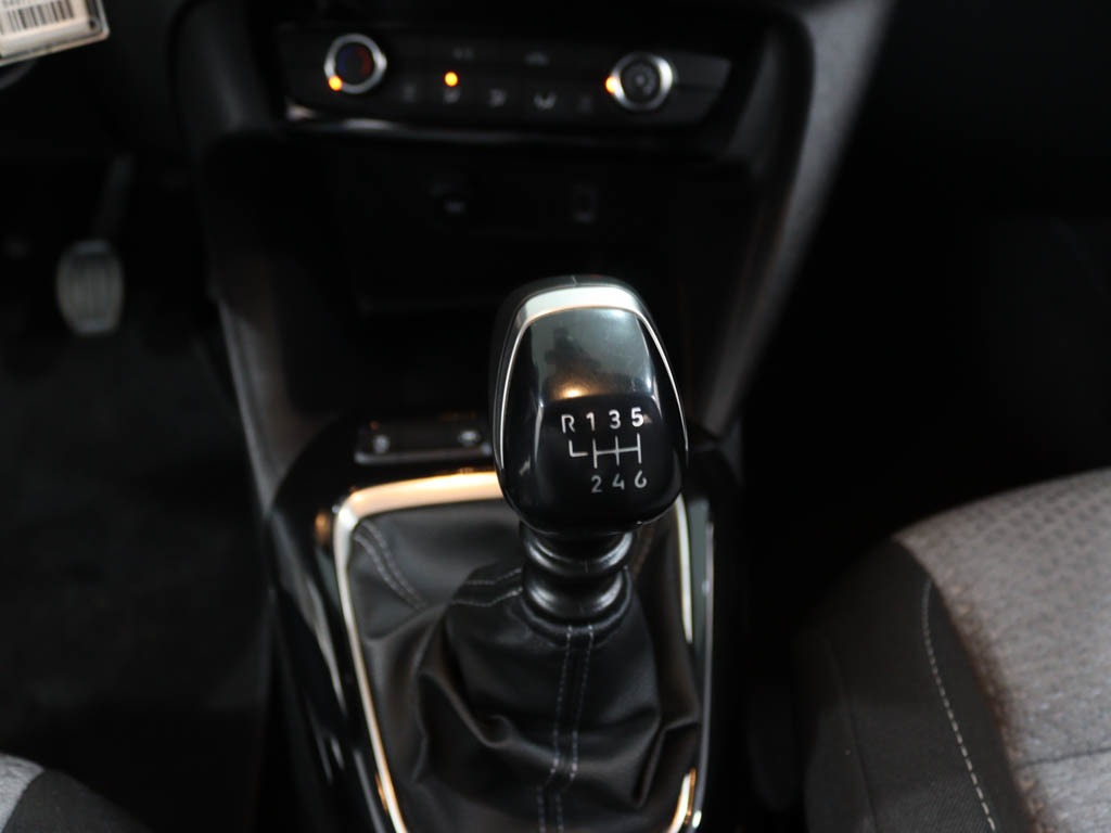opel-corsa-2025-gasolina-1199cc