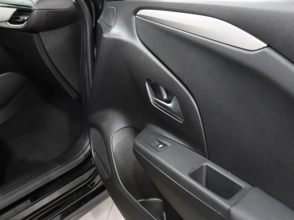 opel-corsa-2025-gasolina-1199cc