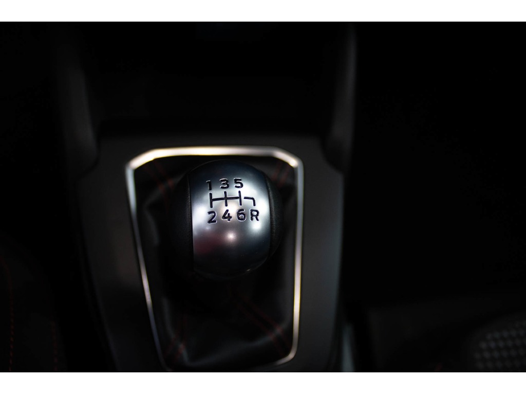 ford-focus-2025-gasolina-998cc