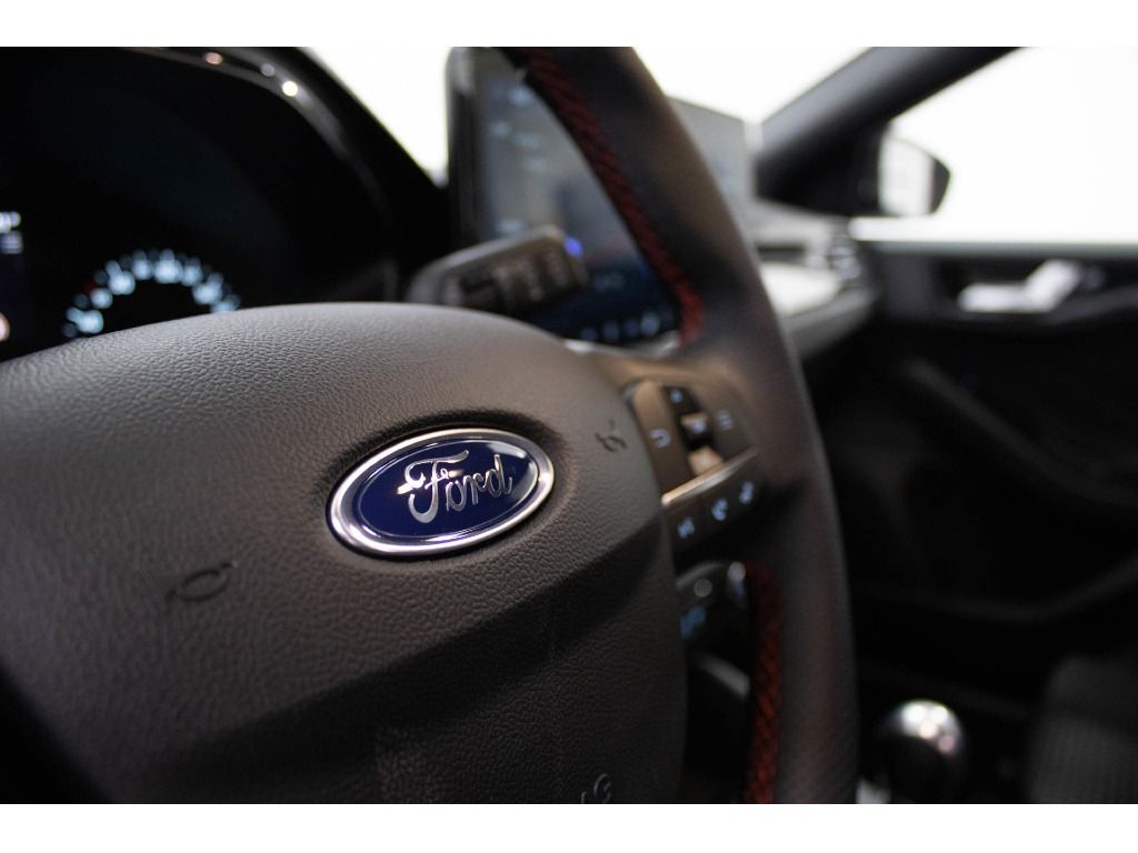 ford-focus-2025-gasolina-998cc