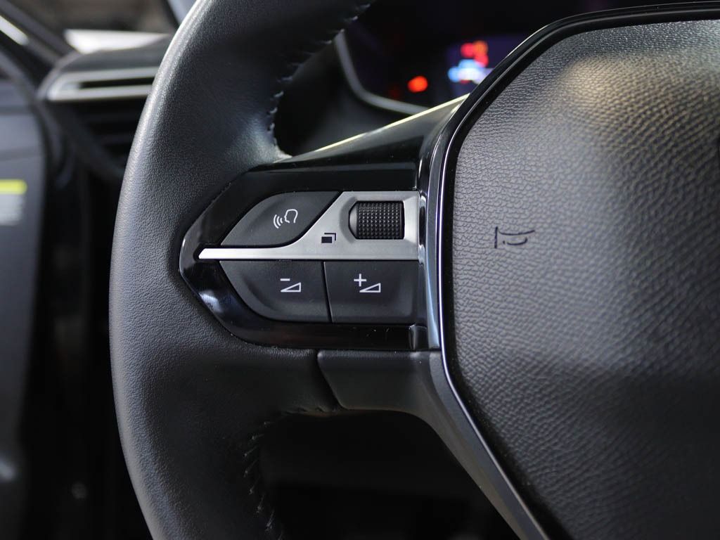 peugeot-208-2025-gasolina-1199cc