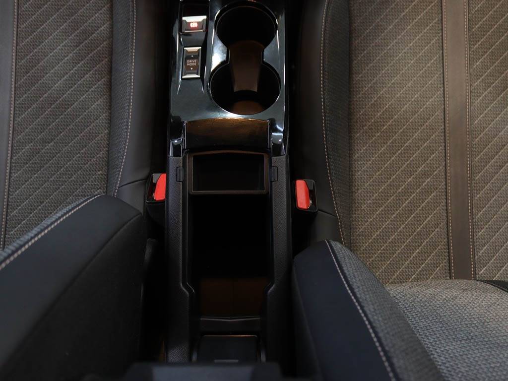 peugeot-208-2025-gasolina-1199cc