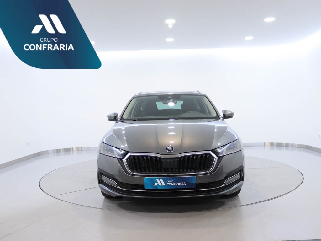 skoda-octavia-break-2024-hibrido-1398cc