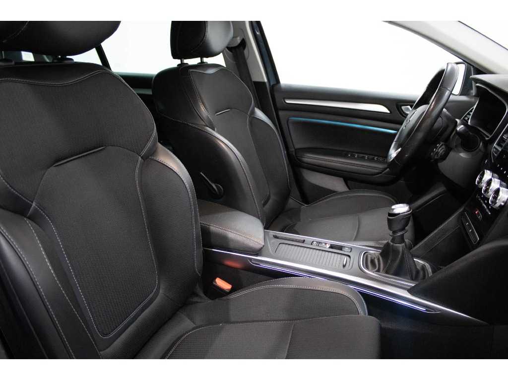 renault-megane-sport-tourer-2021-diesel-1461cc
