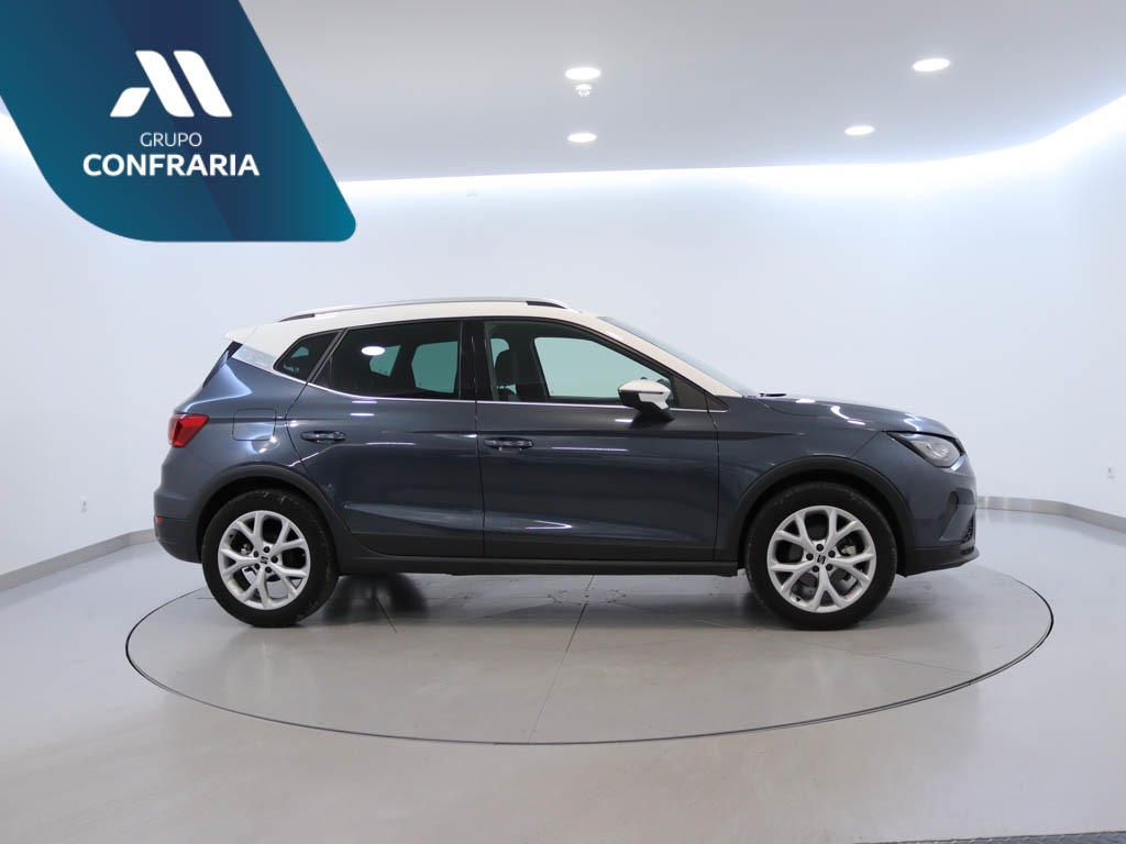 seat-arona-2023-gasolina-999cc