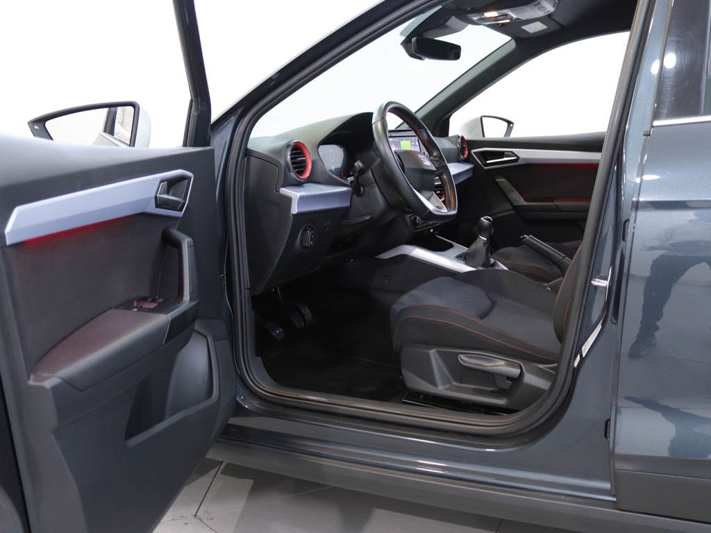 seat-arona-2023-gasolina-999cc