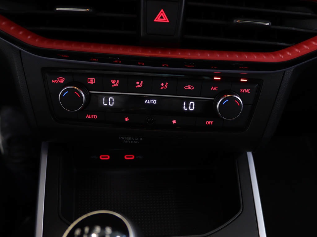 seat-arona-2023-gasolina-999cc