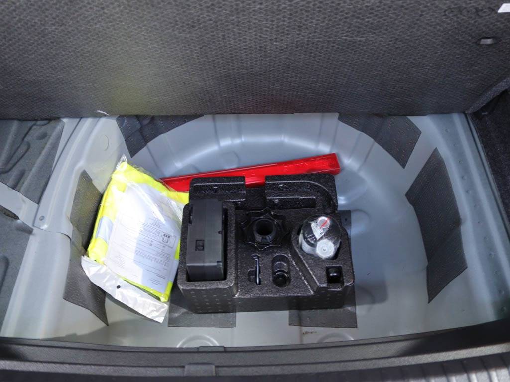 seat-arona-2023-gasolina-999cc