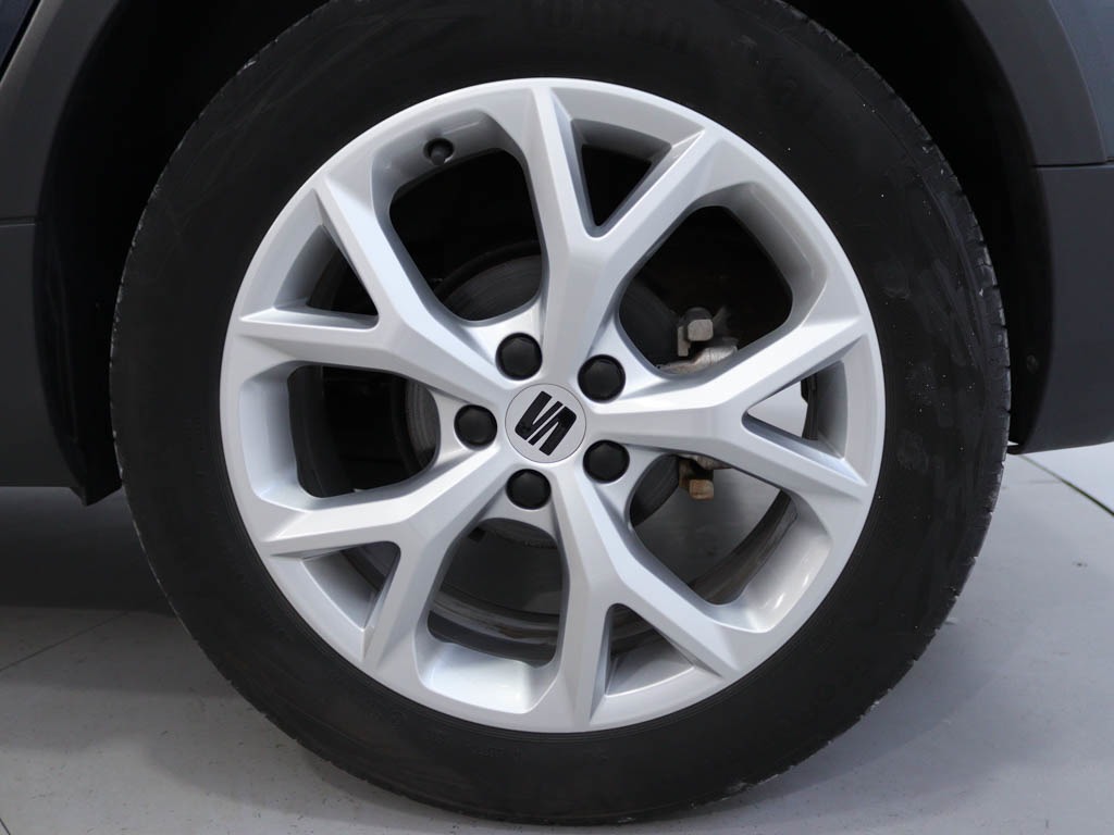 seat-arona-2023-gasolina-999cc