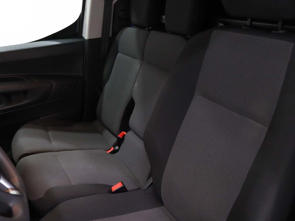 opel-combo-2023-diesel-1499cc
