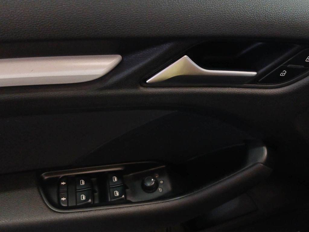 audi-a3-sportback-2015-diesel-1598cc