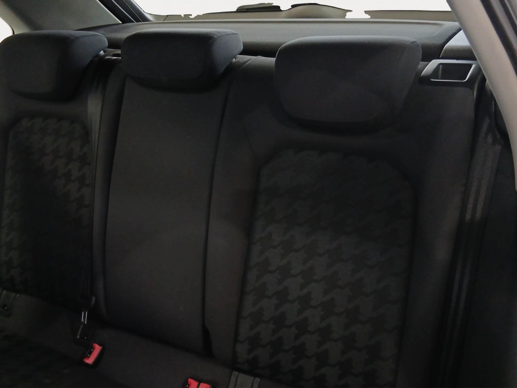 audi-a3-sportback-2015-diesel-1598cc