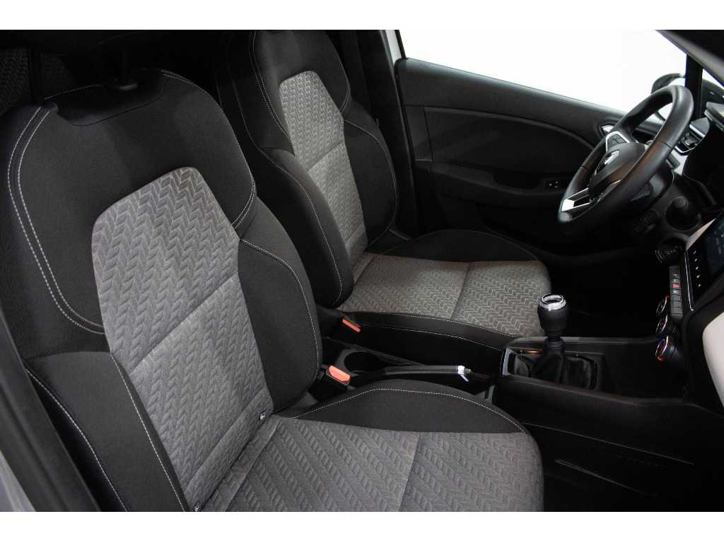 renault-clio-2023-diesel-1461cc