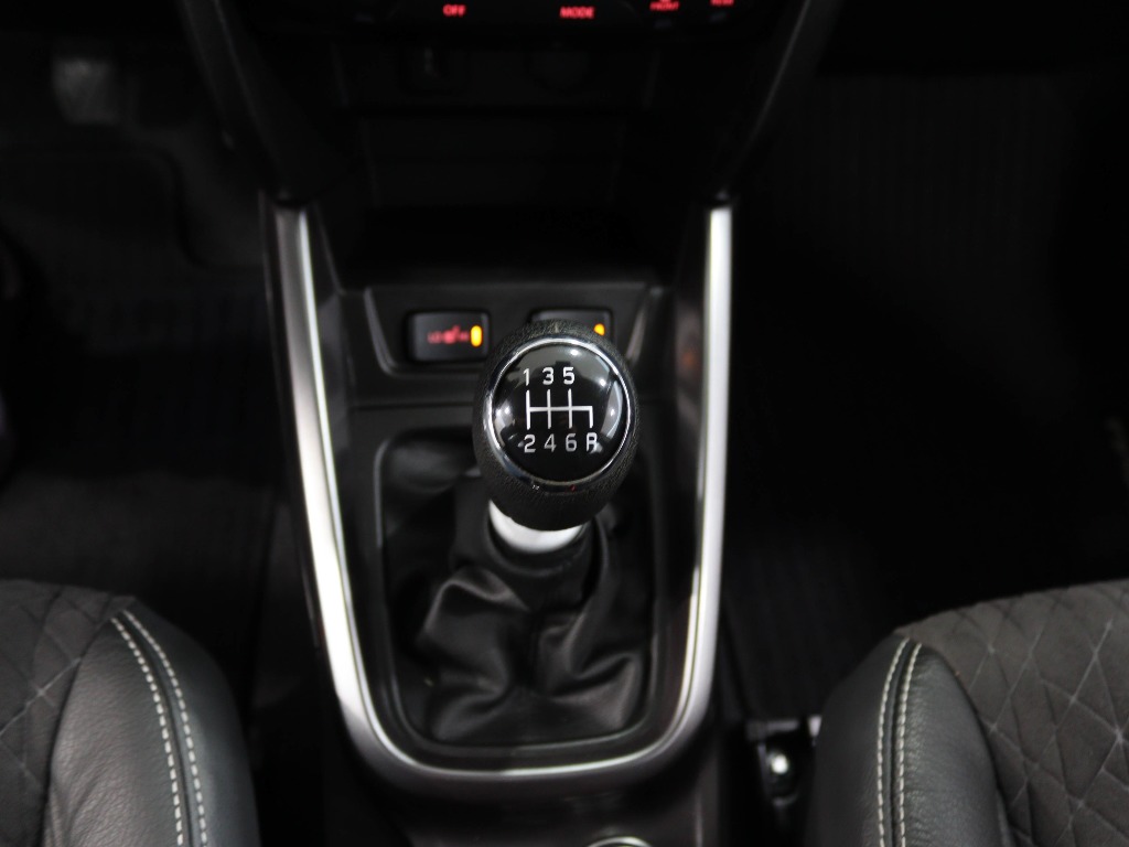 suzuki-vitara-2024-gasolina-1373cc