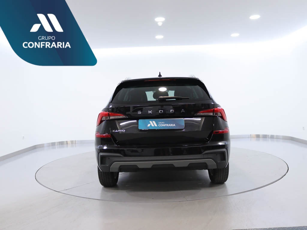 skoda-kamiq-2024-gasolina-999cc