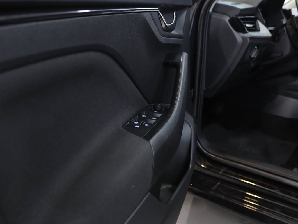 skoda-kamiq-2024-gasolina-999cc
