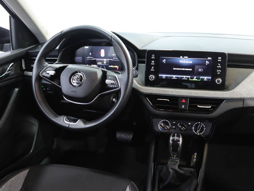 skoda-kamiq-2024-gasolina-999cc
