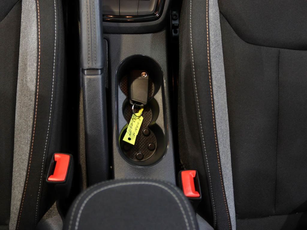 skoda-kamiq-2024-gasolina-999cc