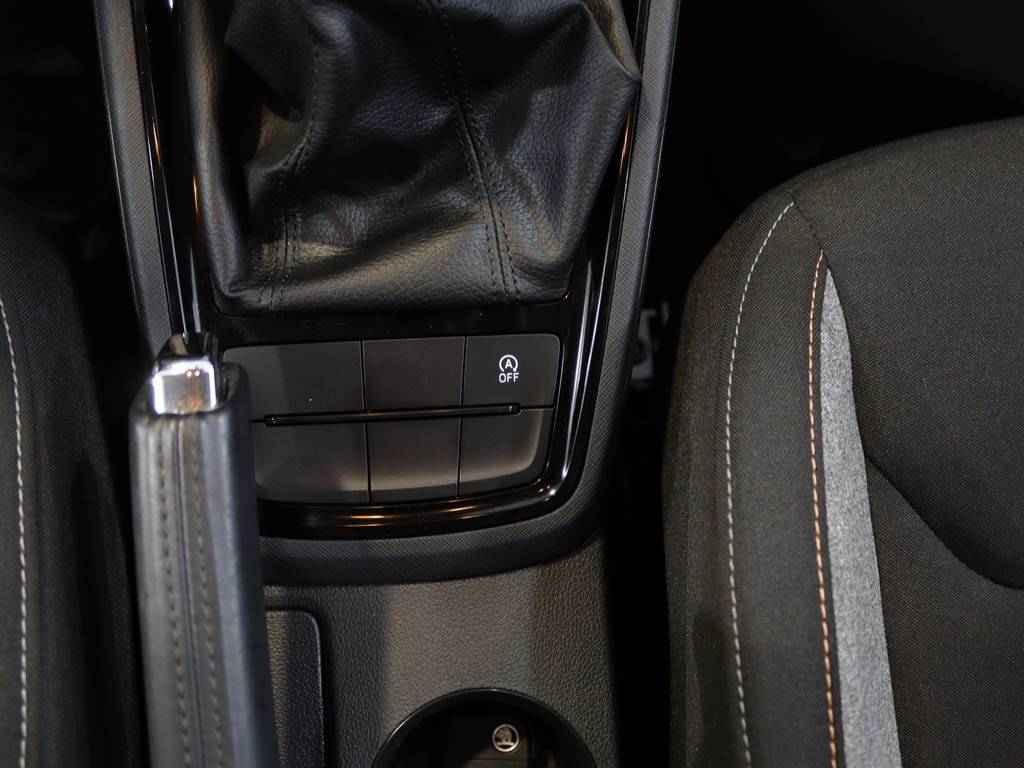 skoda-kamiq-2024-gasolina-999cc