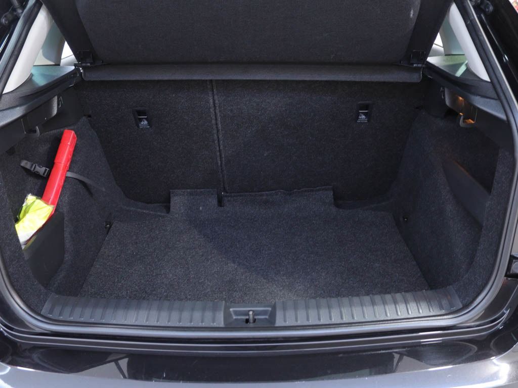 skoda-kamiq-2024-gasolina-999cc