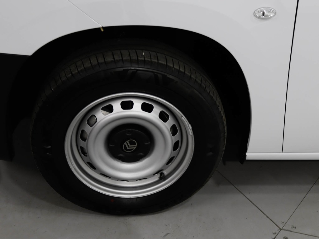 citroen-berlingo-2025-diesel-1499cc