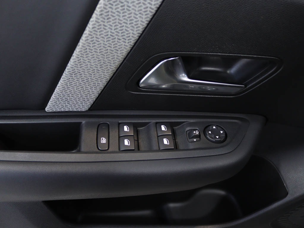 citroen-c4-2024-gasolina-1199cc
