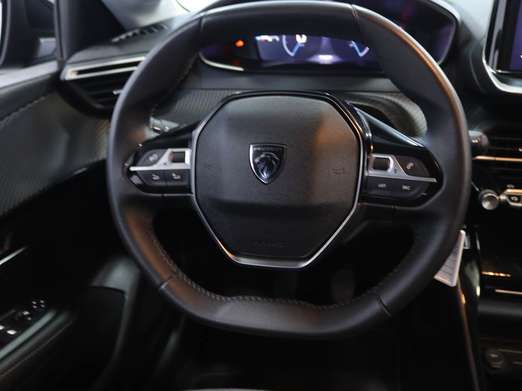 peugeot-208-2025-gasolina-1199cc