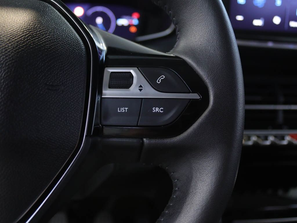 peugeot-208-2025-gasolina-1199cc