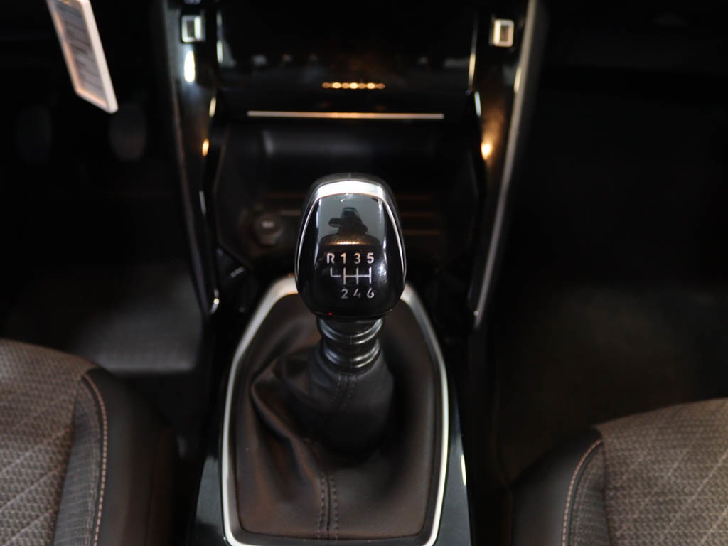 peugeot-208-2025-gasolina-1199cc