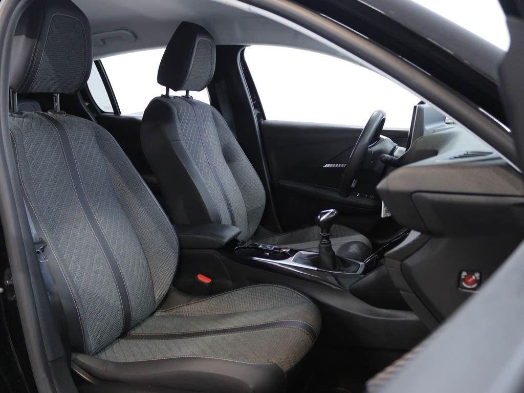 peugeot-208-2025-gasolina-1199cc